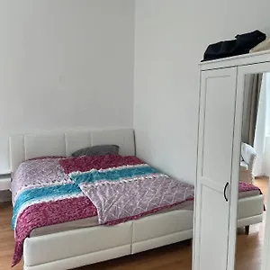 Small Near The Center Apartamento Viena