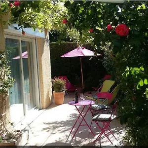 le-temps-des-cerises.hotels-rhonealpes.com/